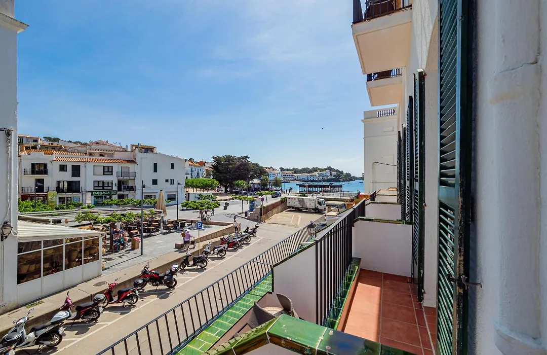 Hostal Marina Cadaqués-1